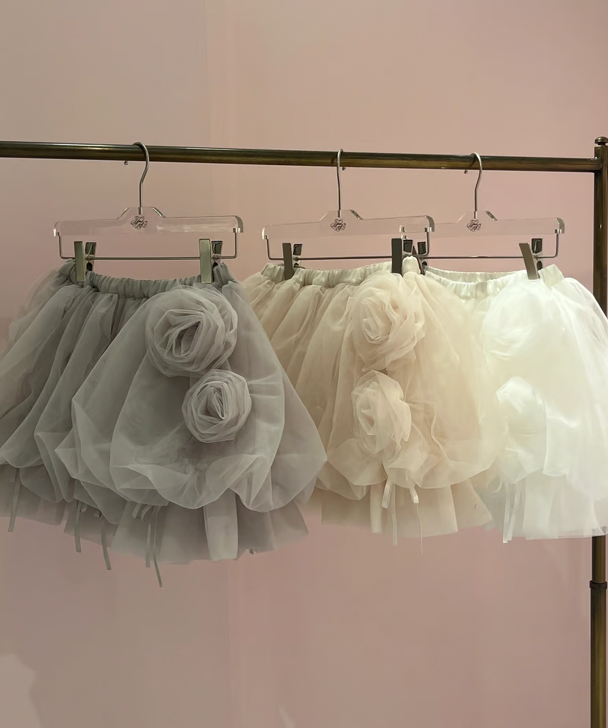 【Delivery within 2 weeks】Rose motif ribbon tulle skirt(mini)