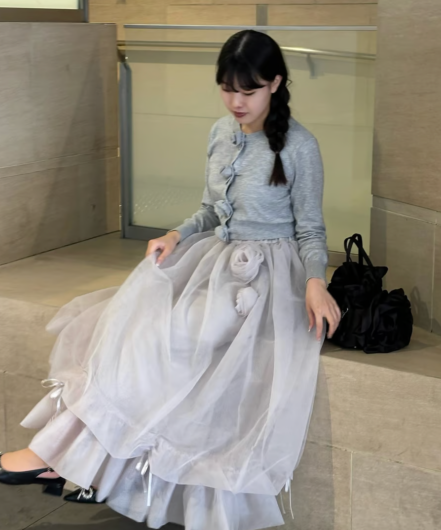 【Delivery within 2 weeks】Rose motif ribbon tulle skirt(long)