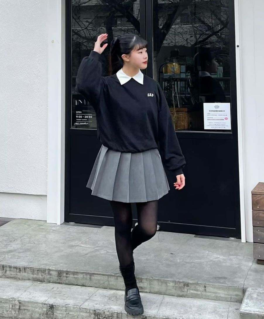 preppy pleats mini skirt