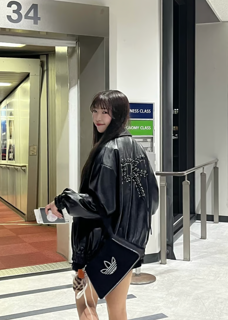 Back Ribbon leather jacket(black)