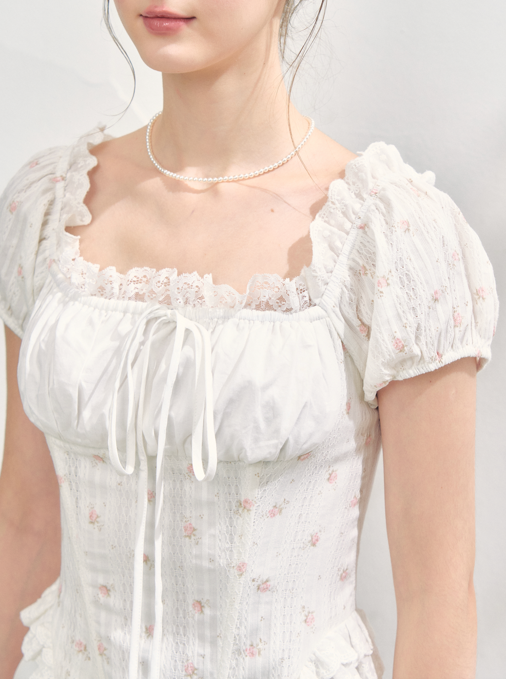 Lacy rose corset blouse/Whip layered skirts