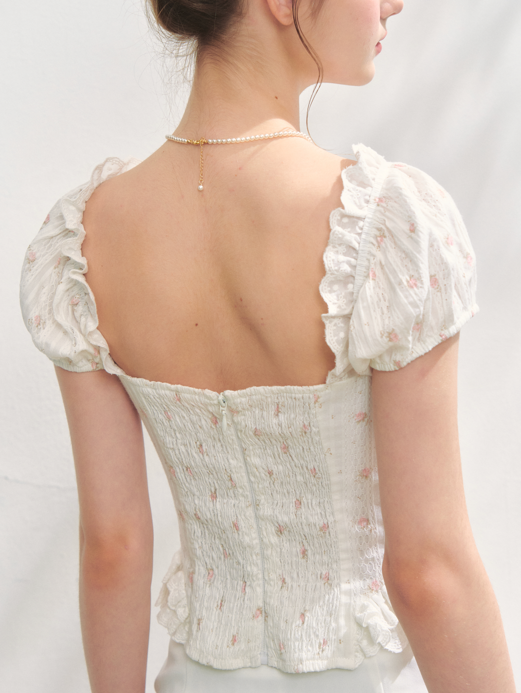 Lacy rose corset blouse/Whip layered skirts
