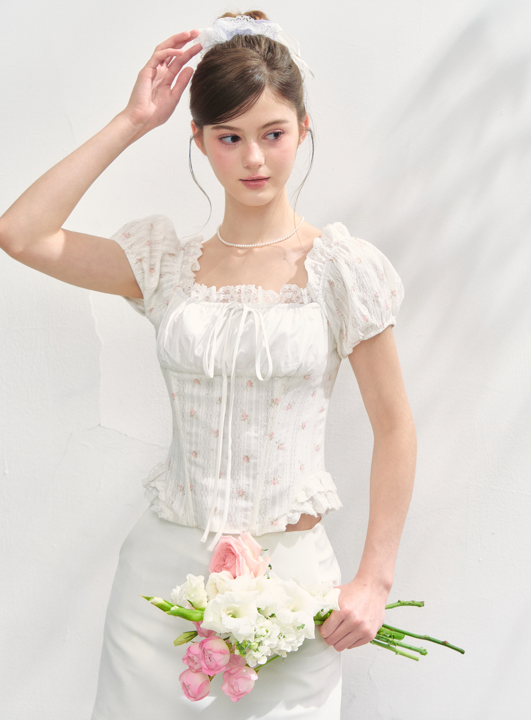 Lacy rose corset blouse/Whip layered skirts