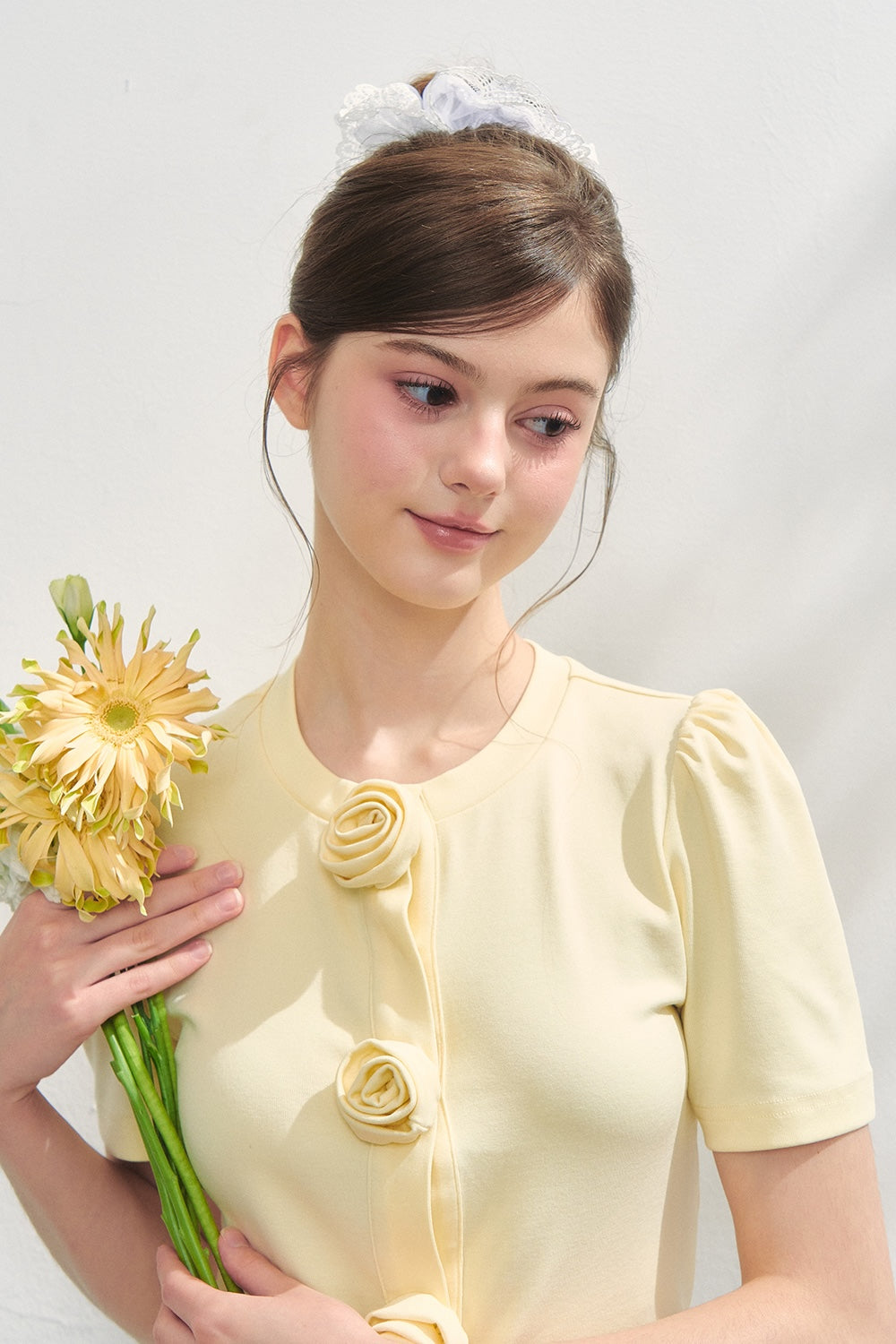 Rose flower motif short sleeve cardigan