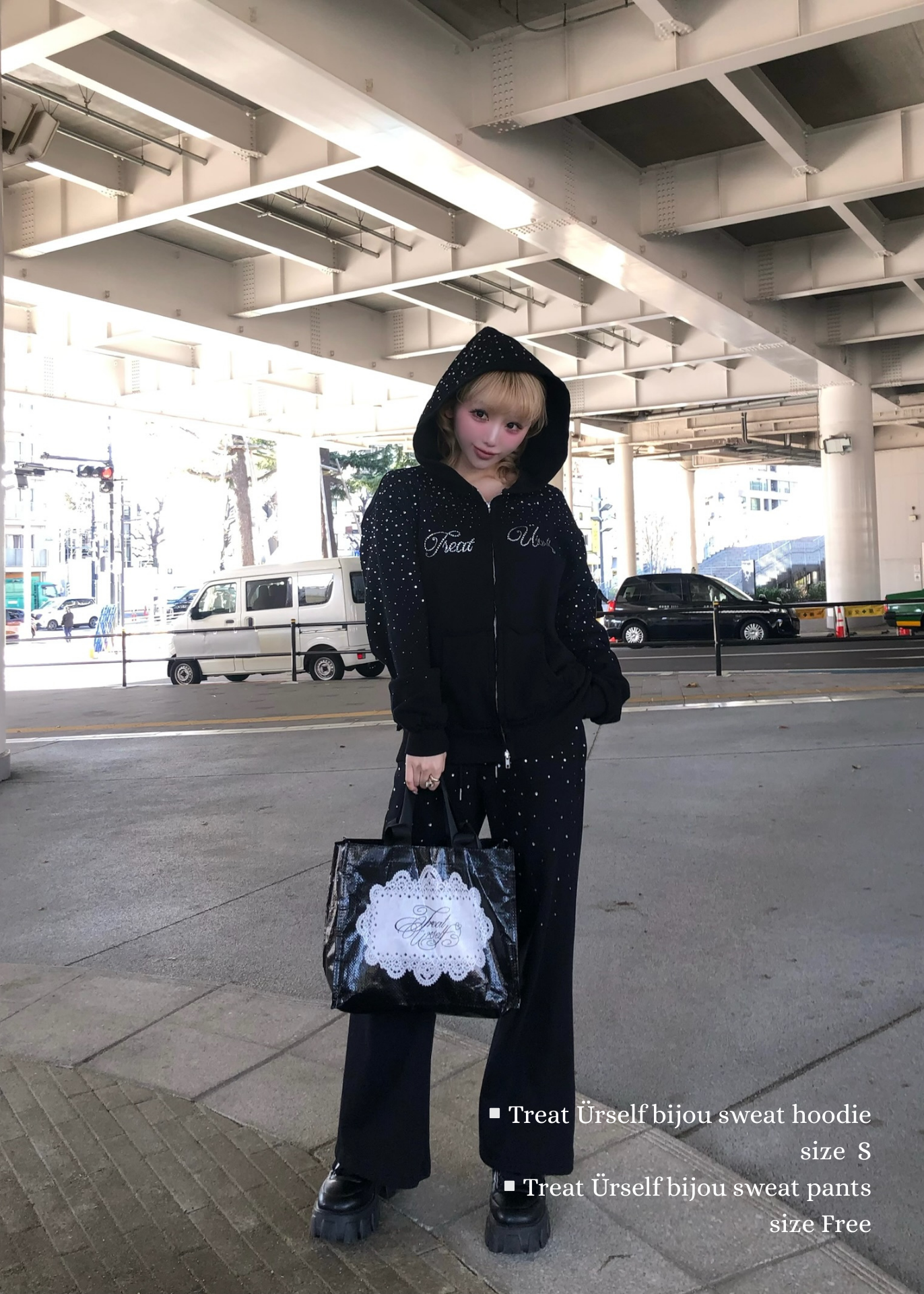 Treat Ürself bijou sweat pants