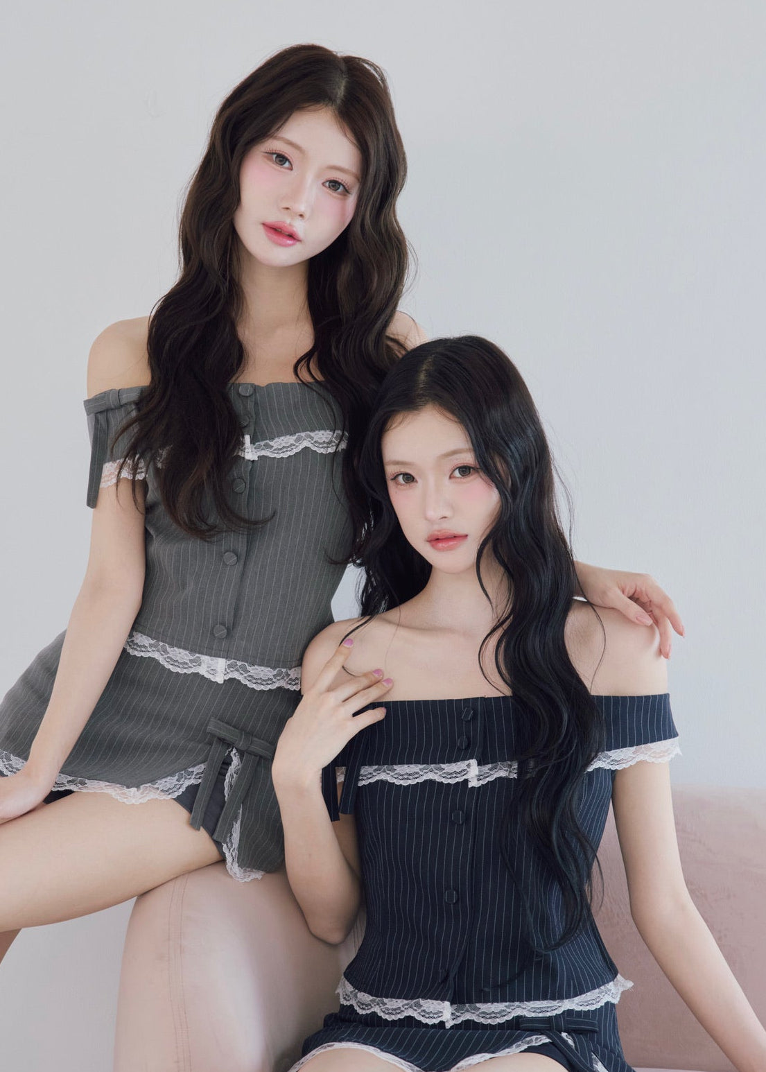 Juliet stripe off sholder tops