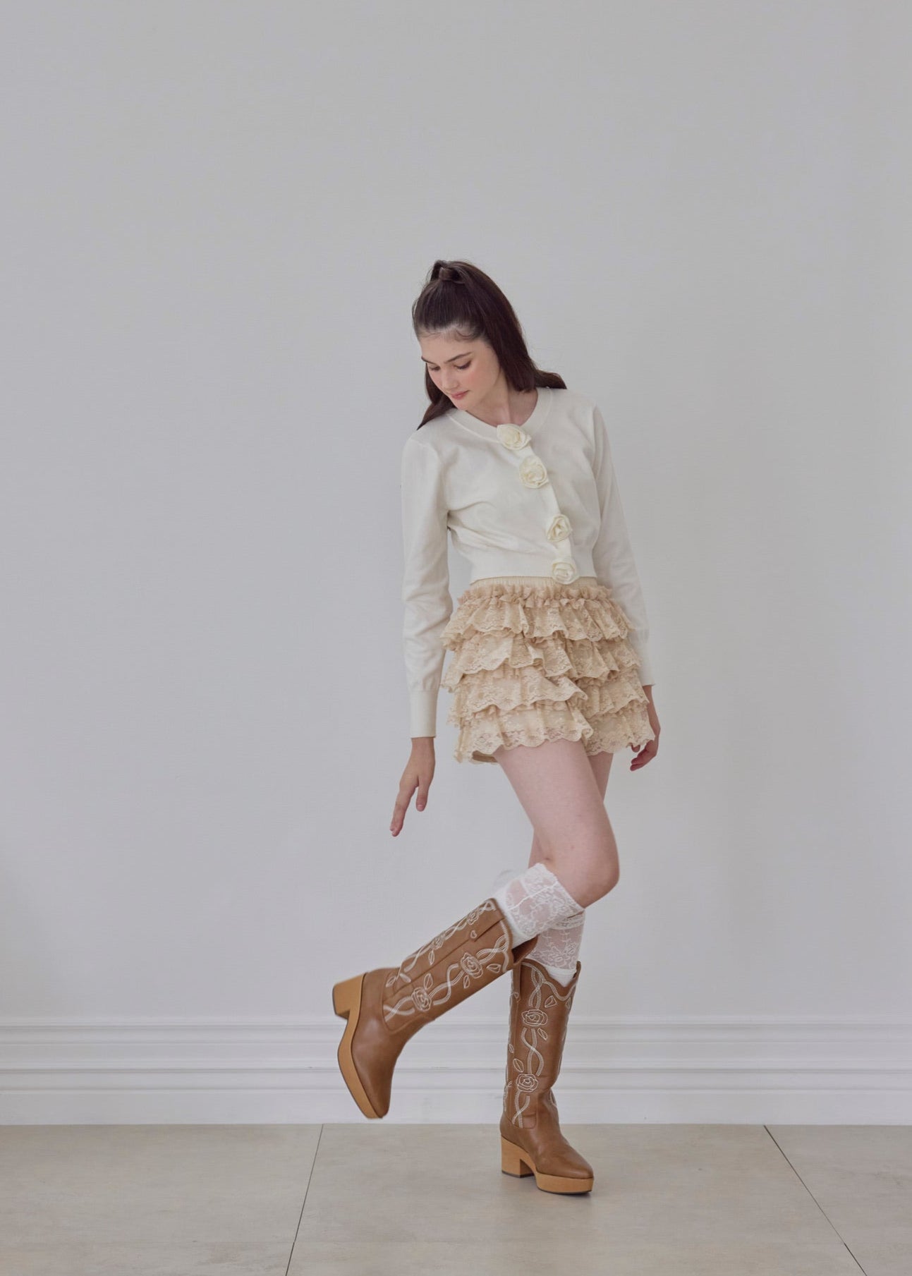 【9月下旬〜10月上旬発送】Rose flower motif cardigan