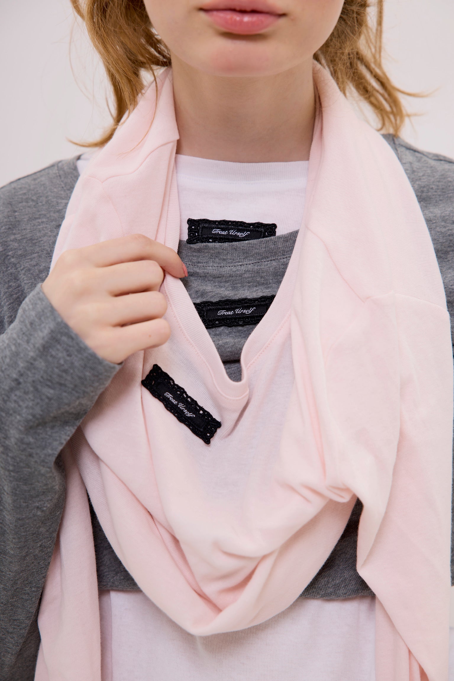 lace tag long sleeve T-shirts