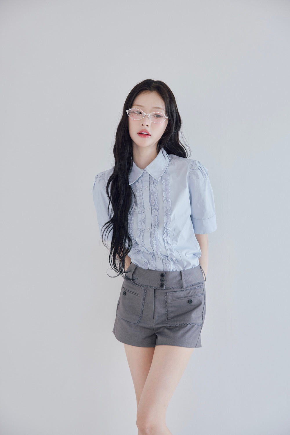 whip cream frill blouse