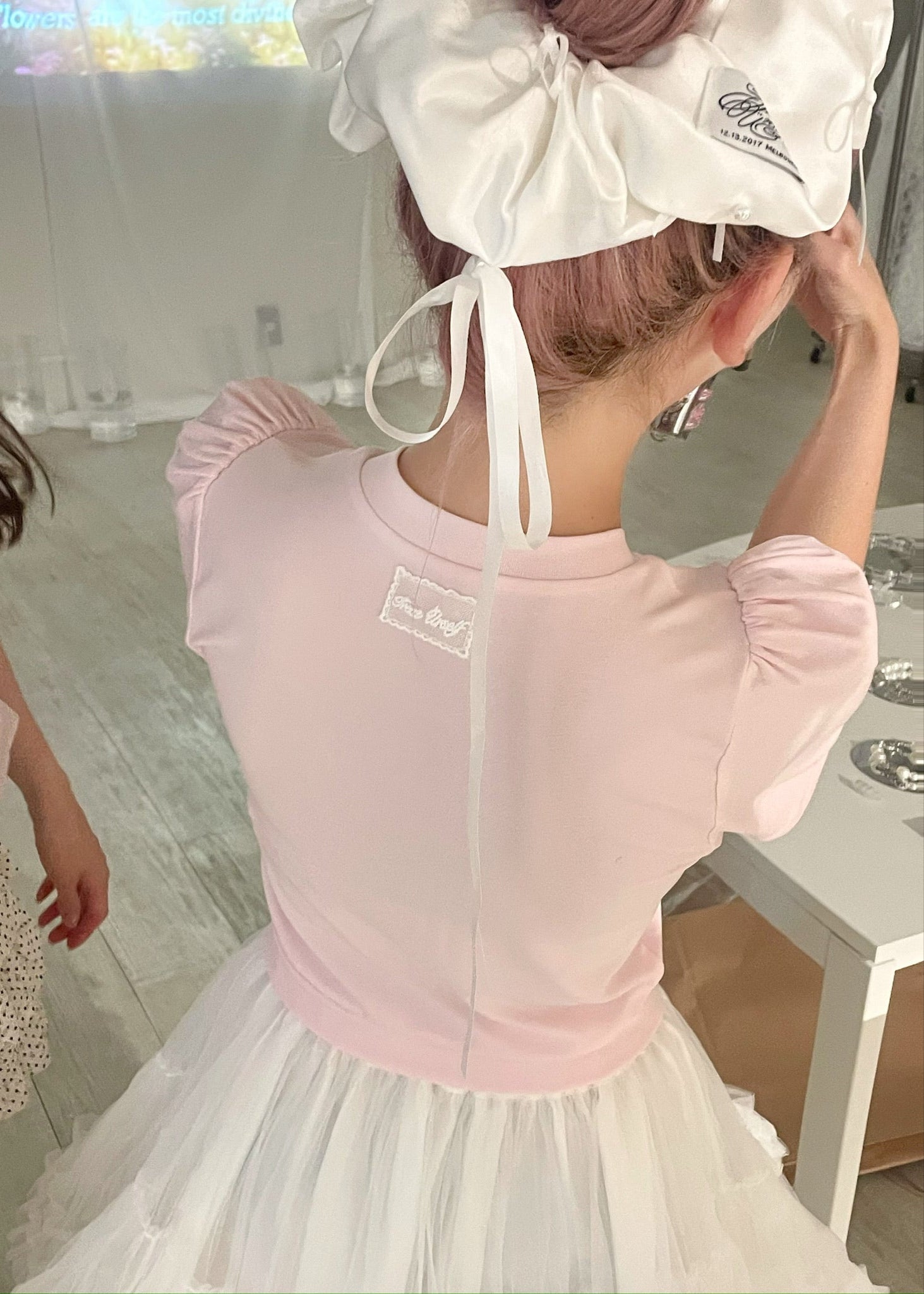 Rose flower motif short sleeve cardigan