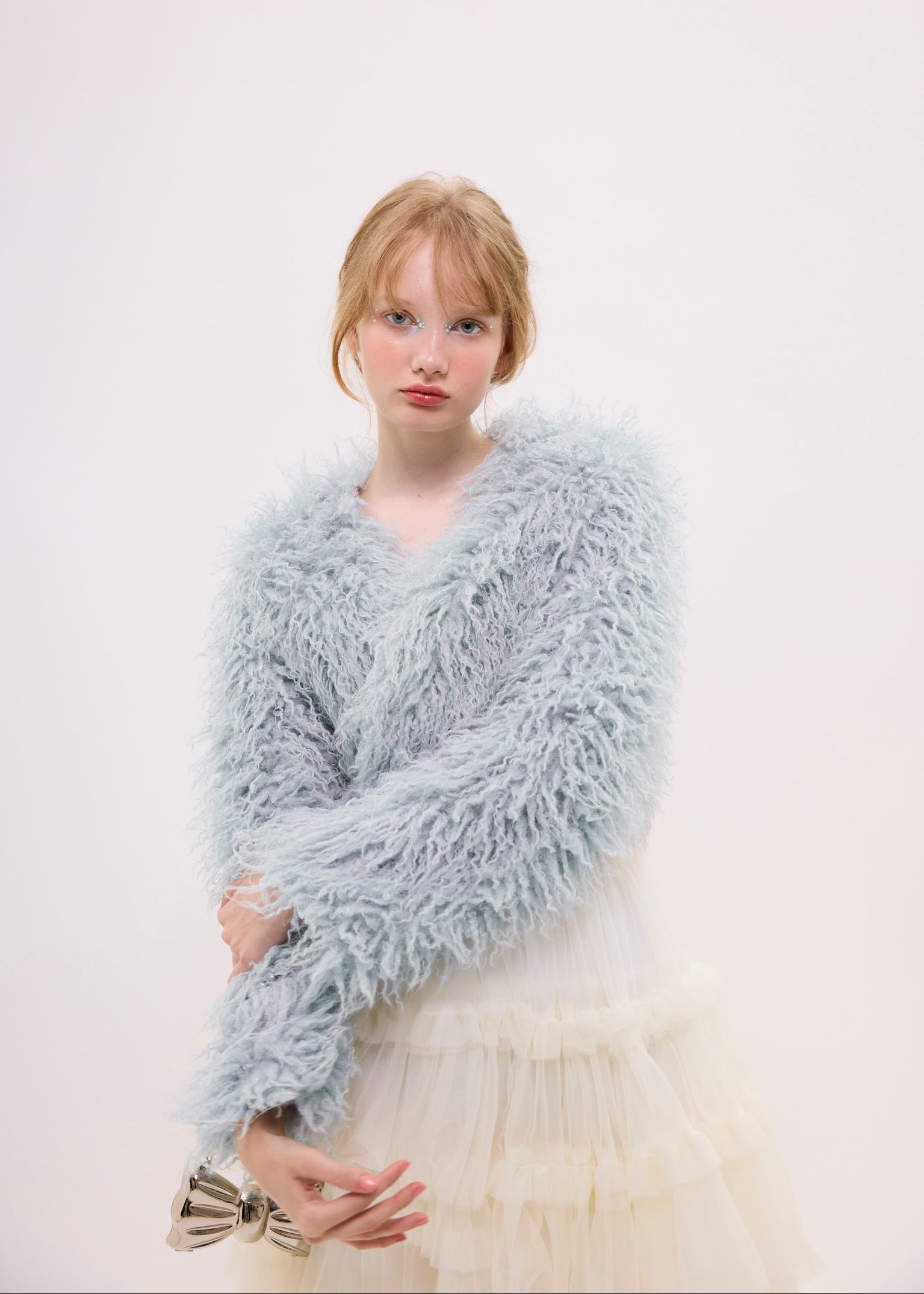 treat ürself Fluffy fur jacket white Fluffy fur jacket – Treat Ürself