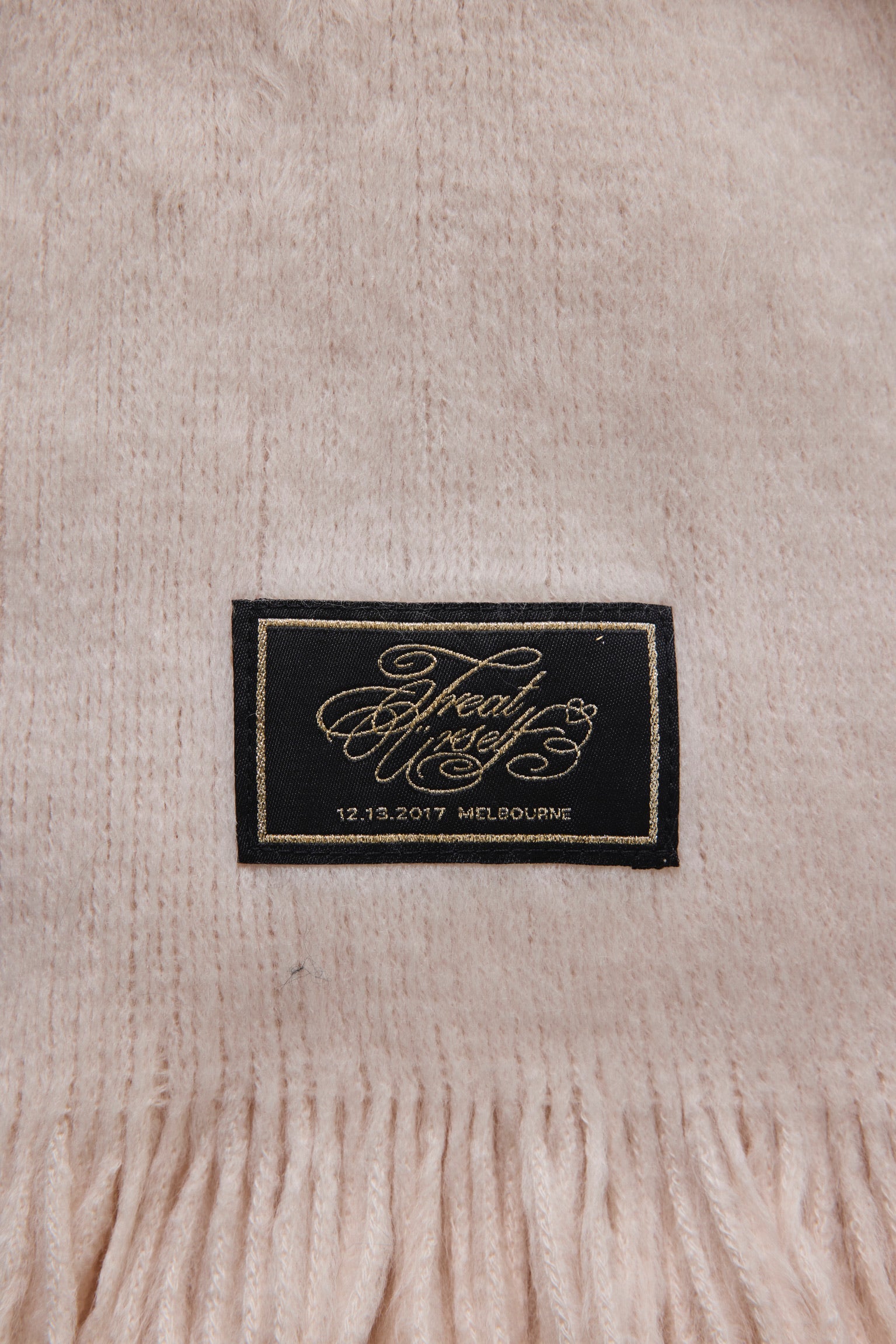 Treat Girl's muffler