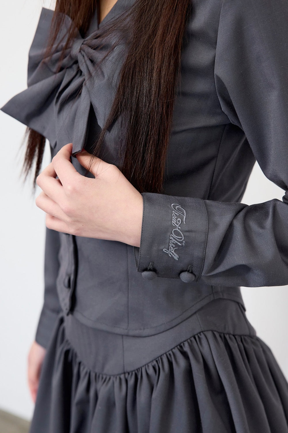 Ribbon tie blouse