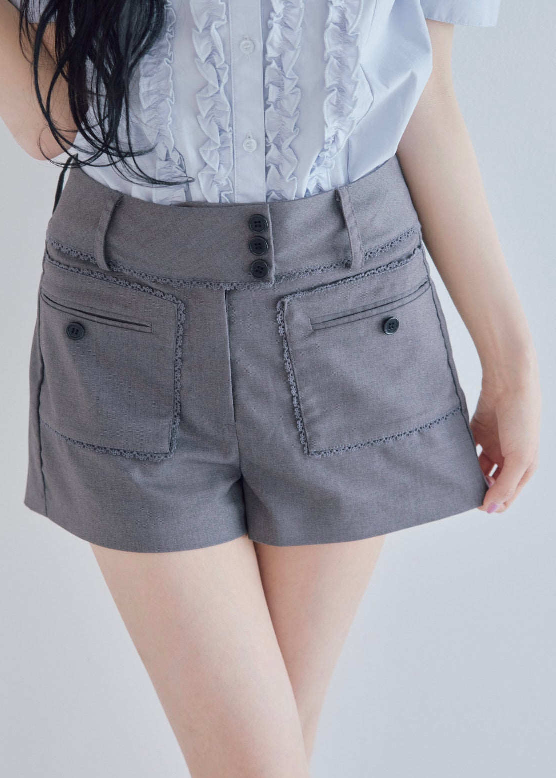 picot lace design short pants