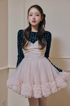 Tiny bloom tops