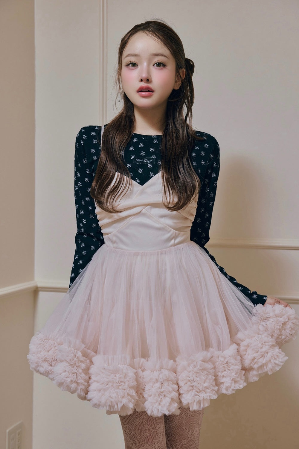 Tiny bloom tops