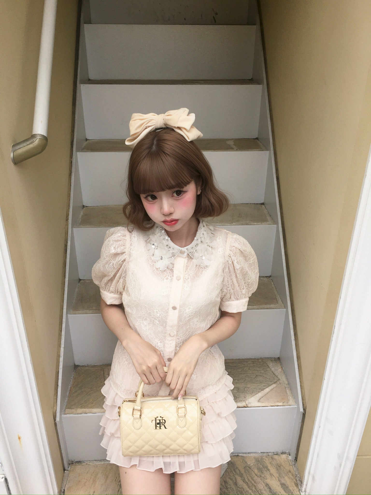 étoile flower lace blouse