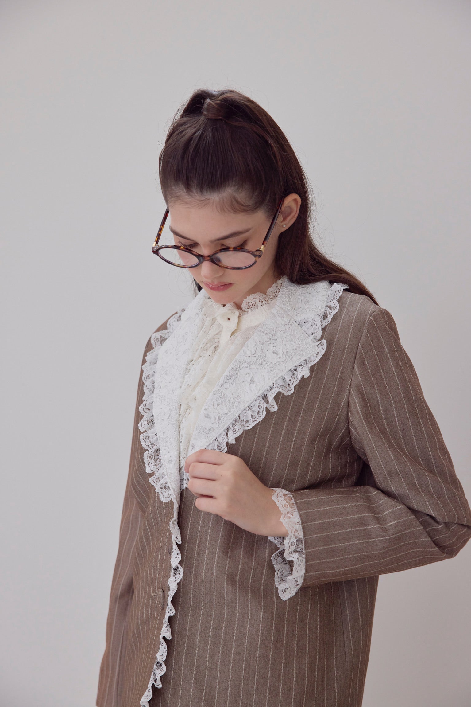 【10月末より順次発送】Retro lace jacket