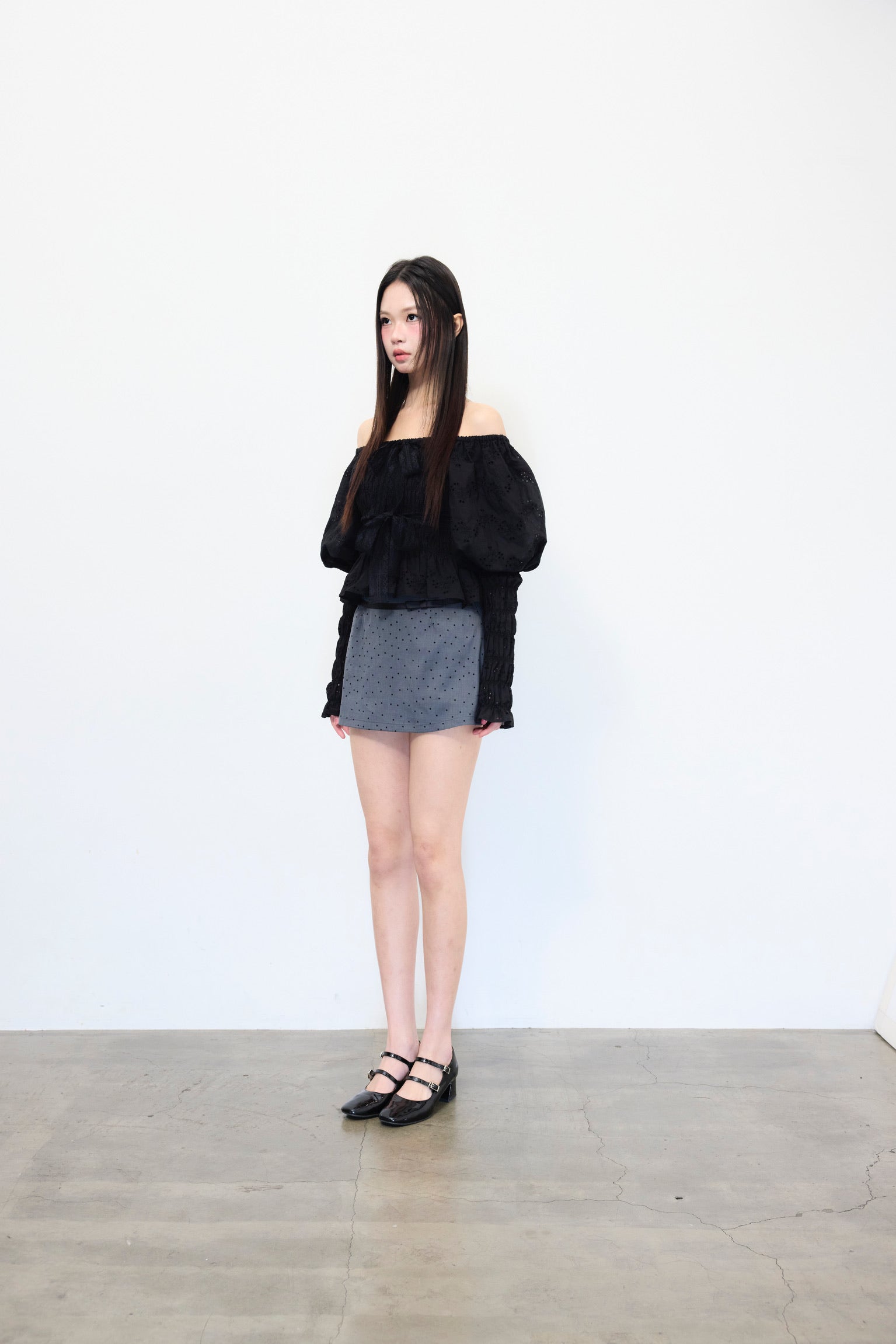 Juliet ribbon dot mini skirt