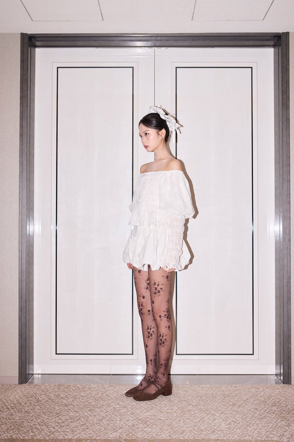 Front Ribbon Peony Puff Top