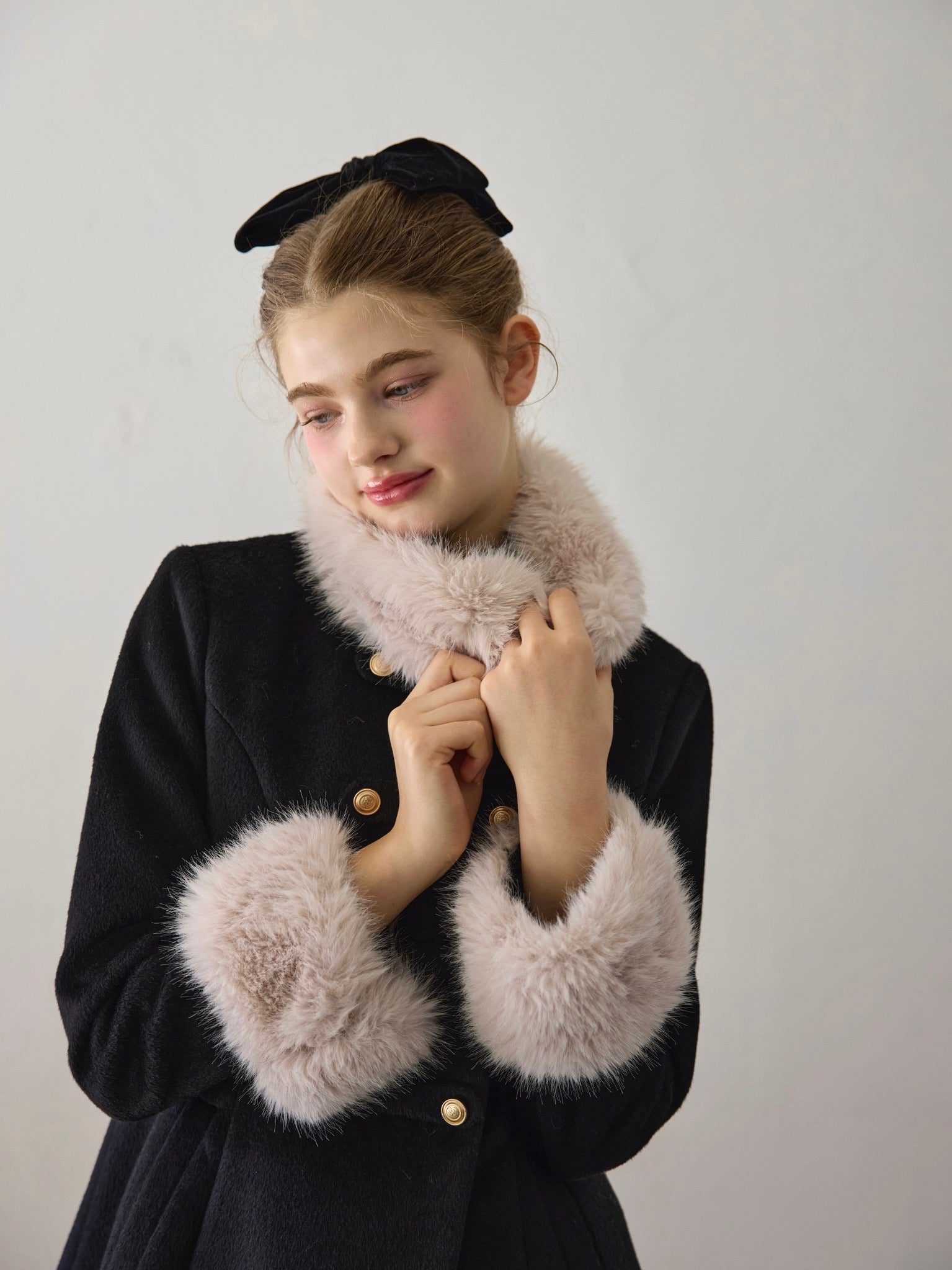 即納 Muse fur flare coat（black） – Treat Ürself