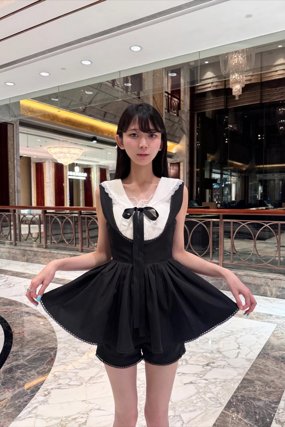 pâtissier peplum salopette