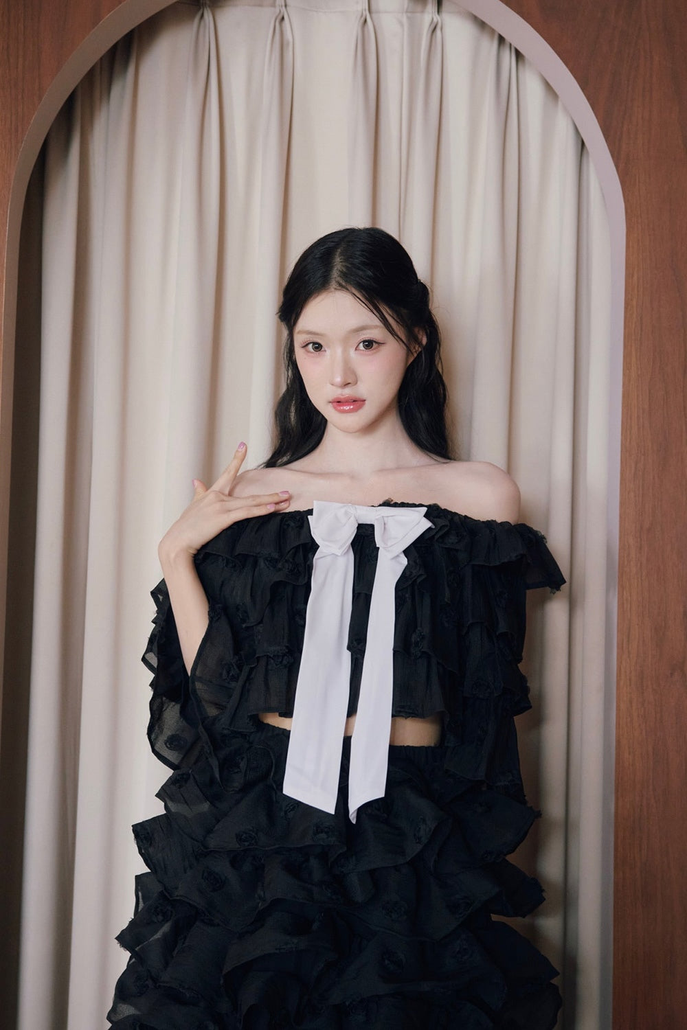 Lisa rose frill ribbon tops