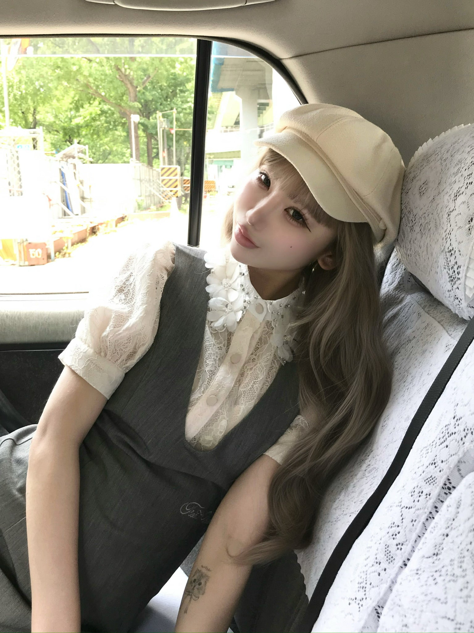 étoile flower lace blouse