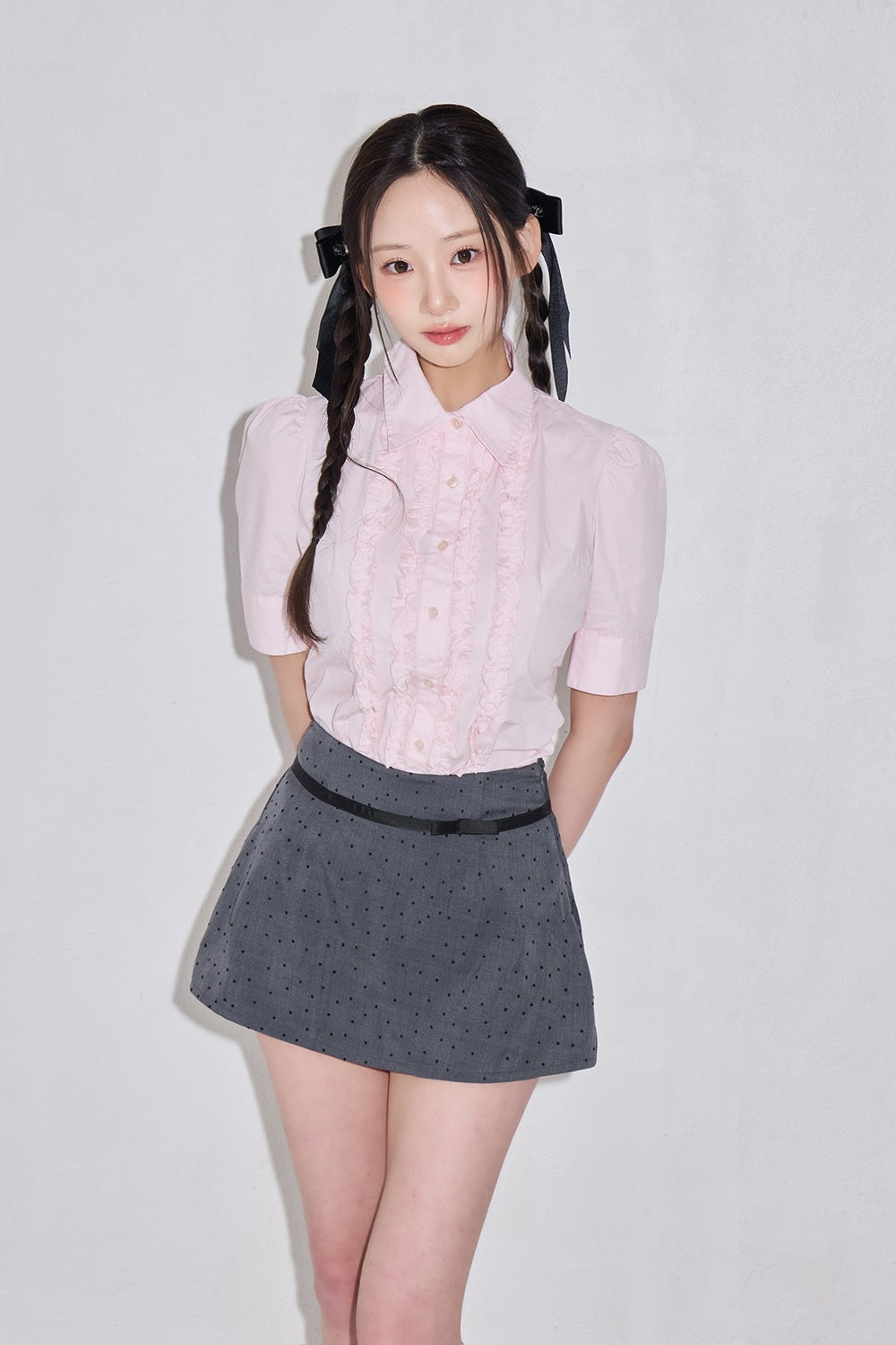whip cream frill blouse