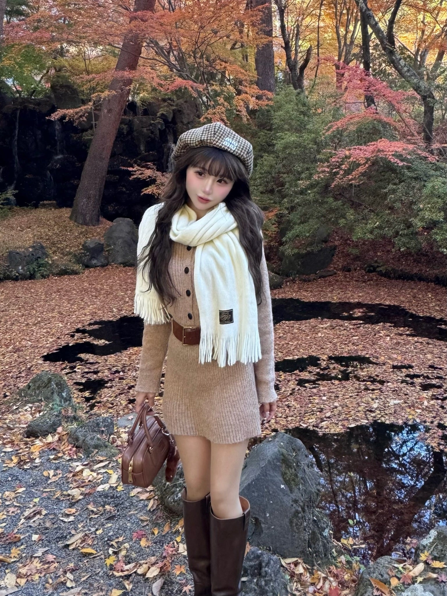 Treat Girl's muffler