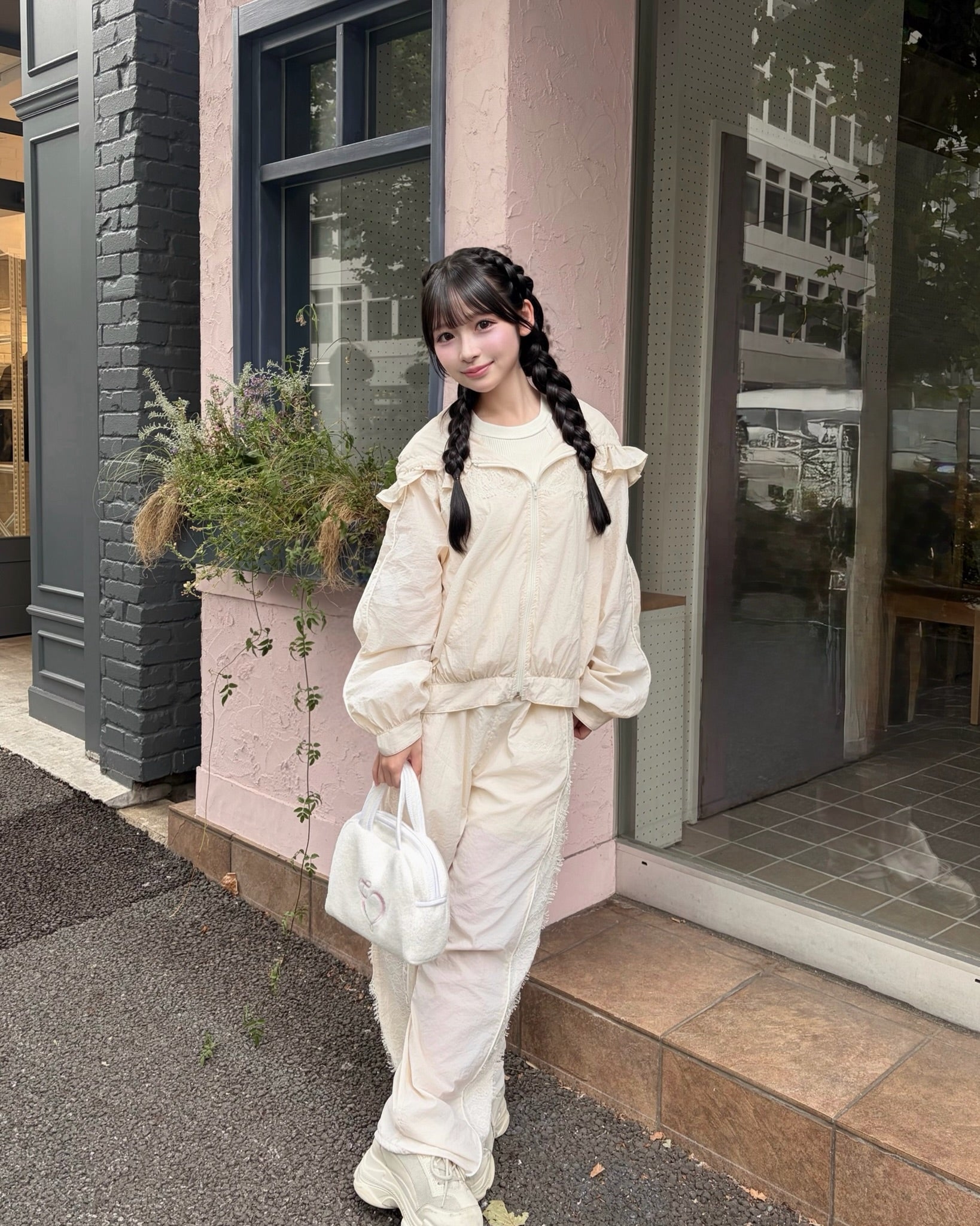 airy lace hoodie