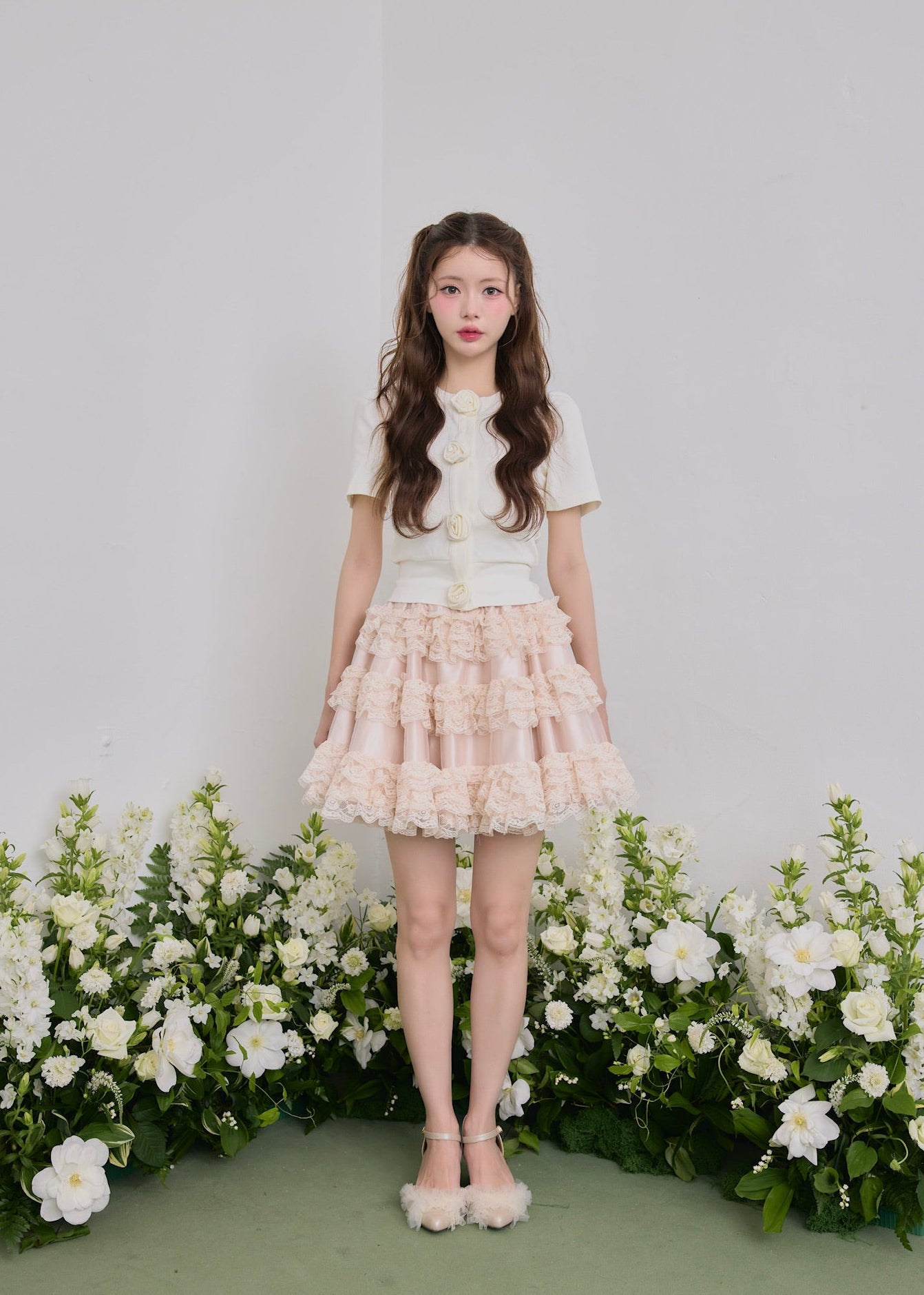 Rose flower motif short sleeve cardigan