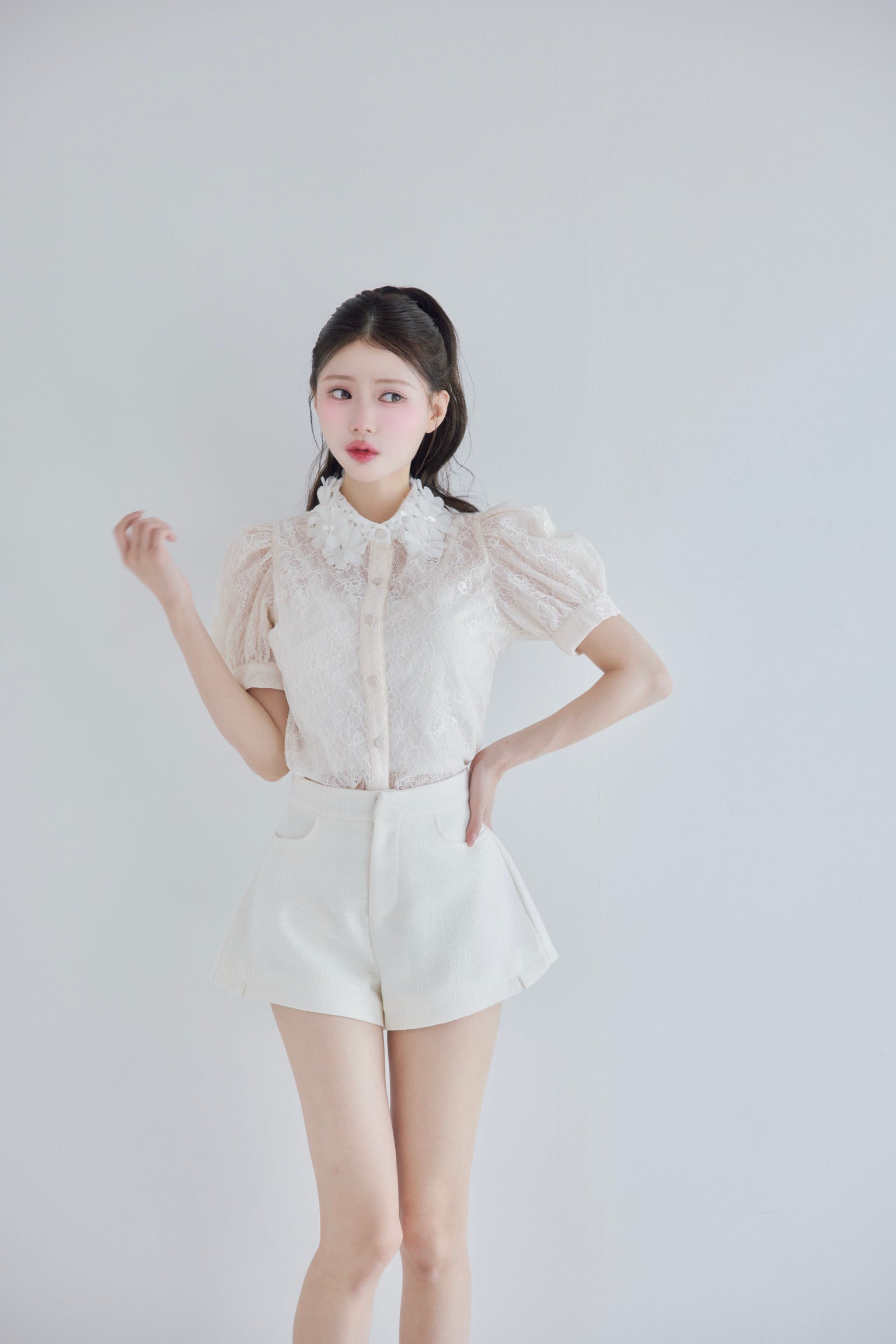 étoile flower lace blouse – Treat Ürself
