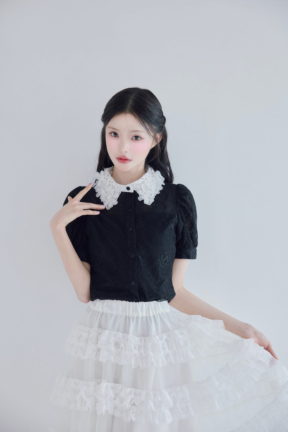 étoile flower lace blouse