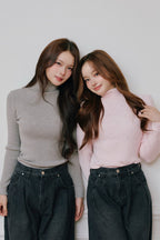 Bijou turtle neck knit tops