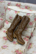 Rose embroidery western boots