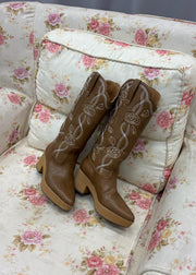 Rose embroidery western boots