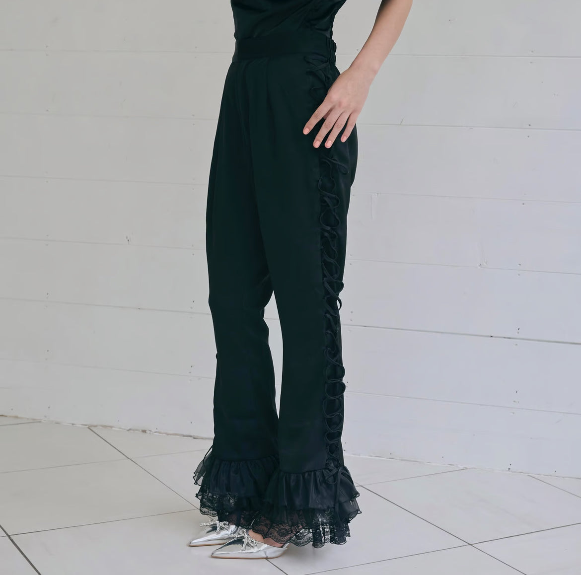 lace up frill pants(black)