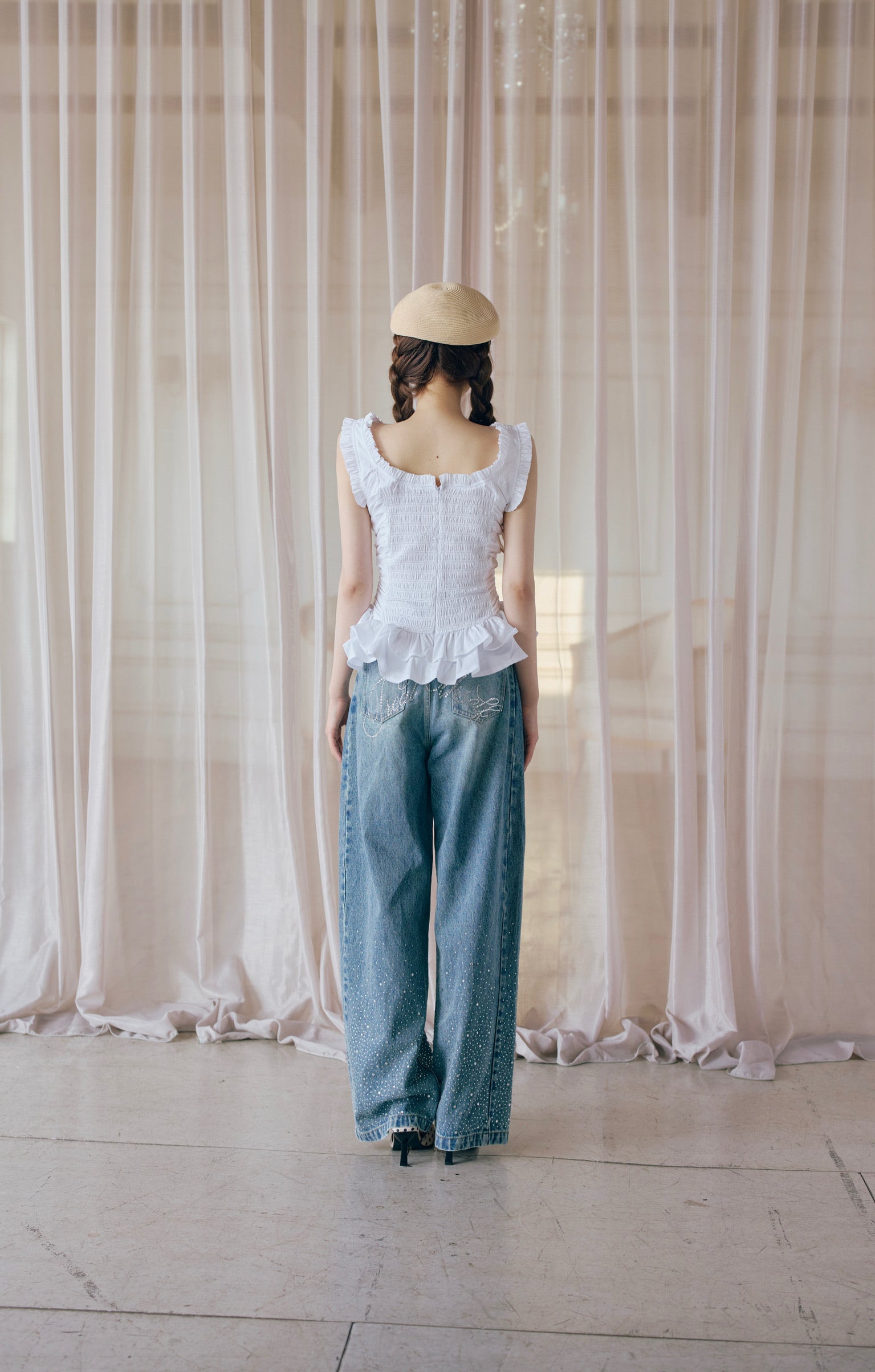 Cotton frill lace-up tops
