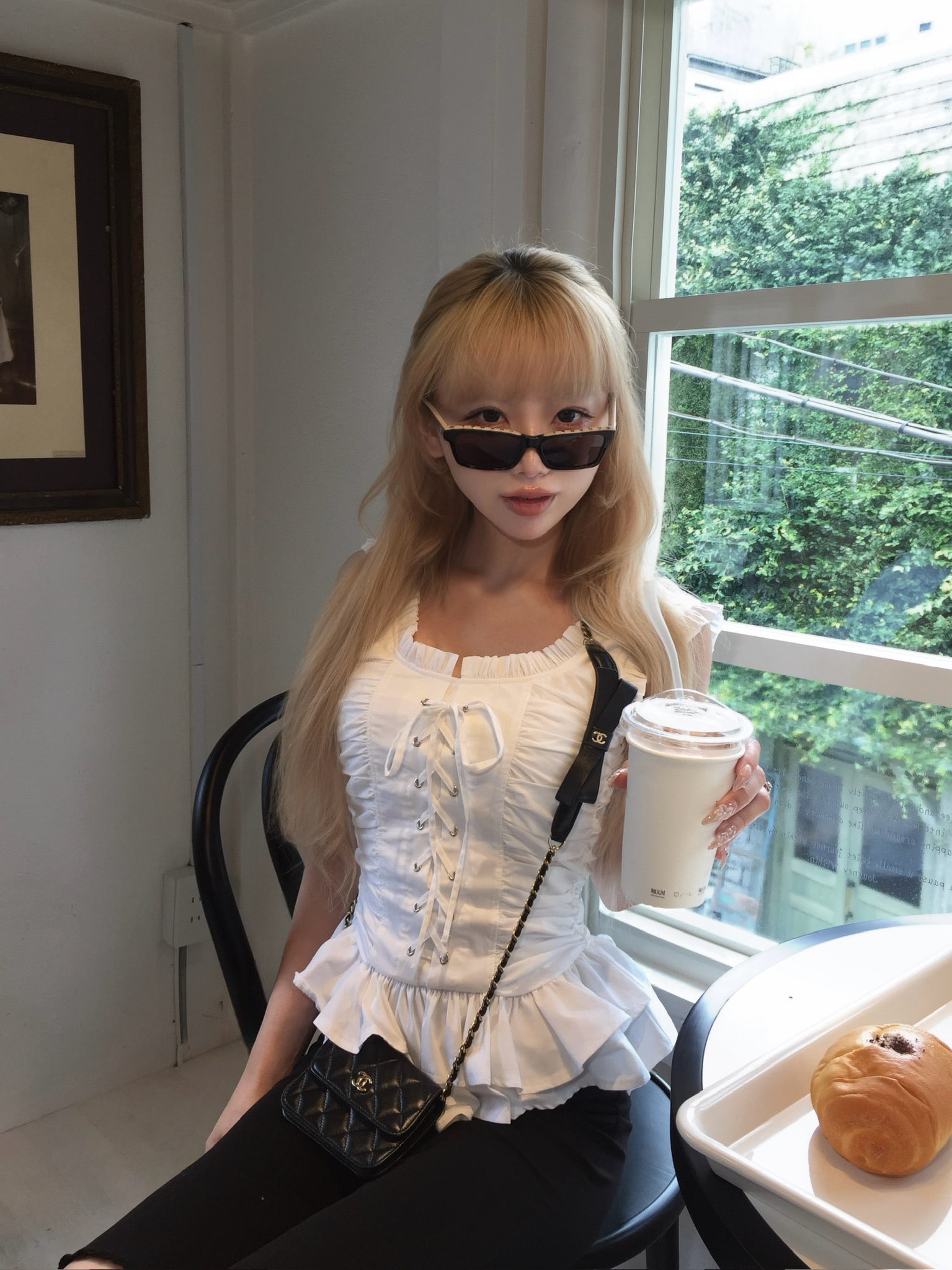 Cotton frill lace-up tops