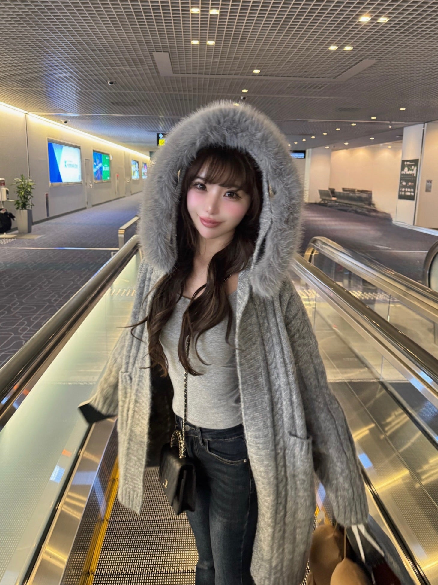 【予約販売】Bunny fur cable knit cardigan