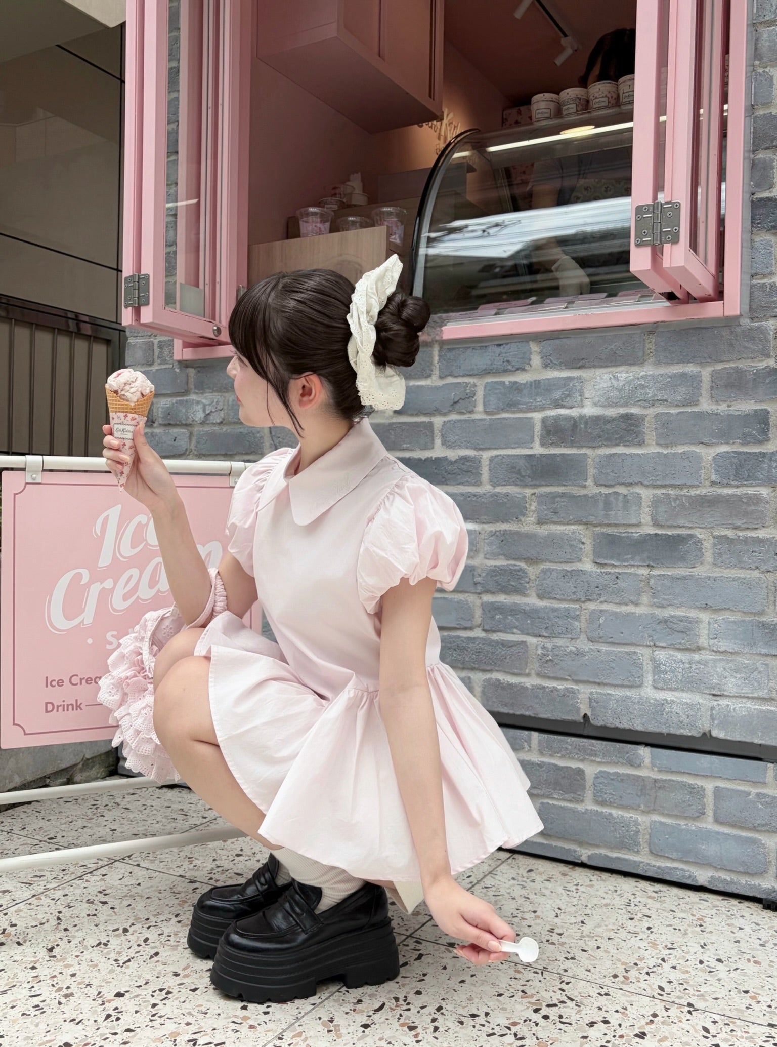 Petal sleeve peplum shirts