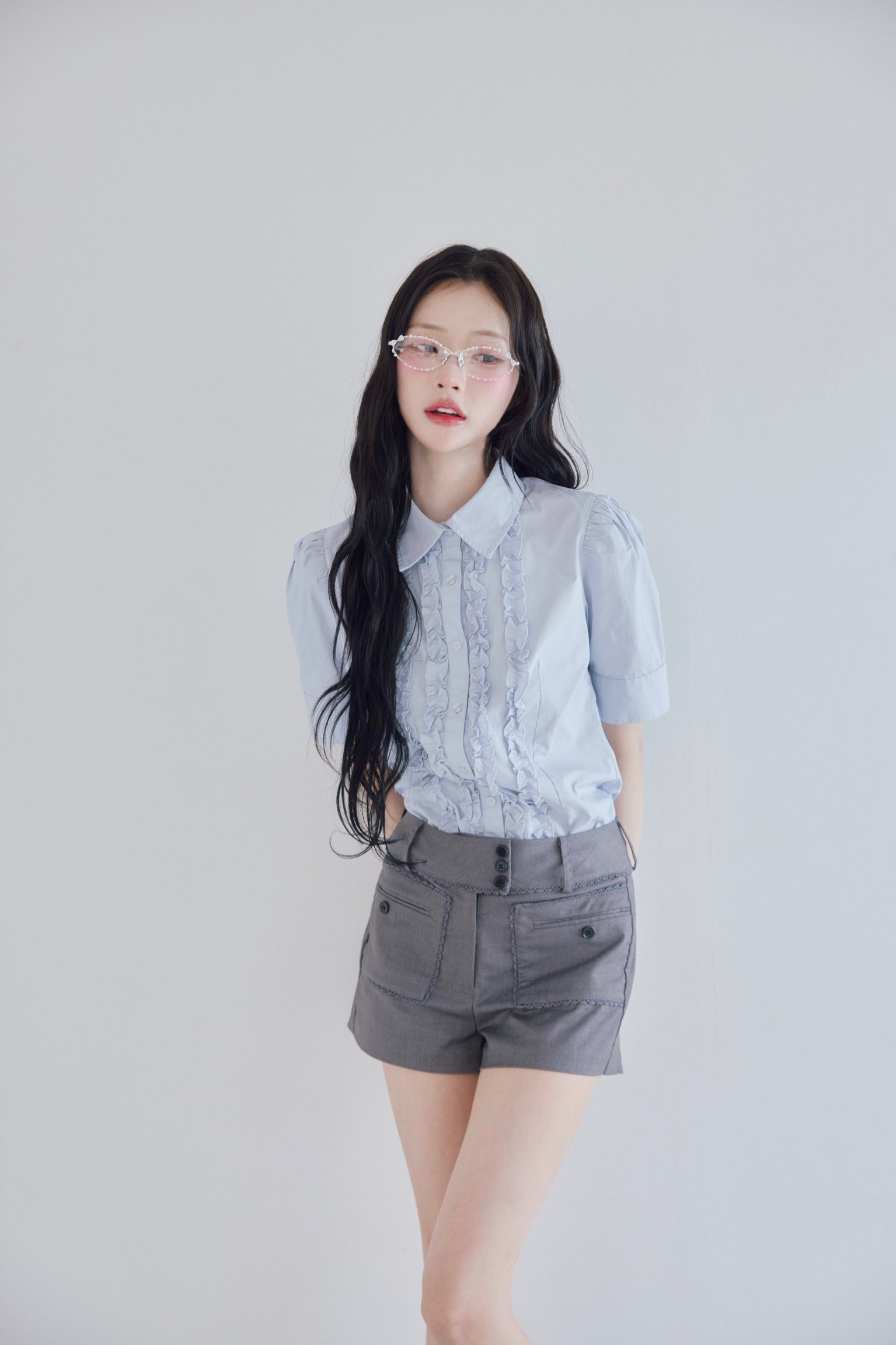 picot lace design short pants