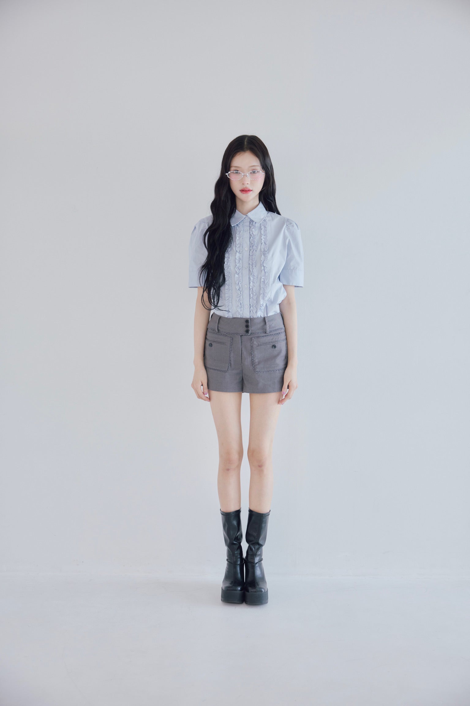picot lace design short pants