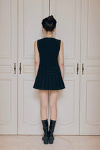 Parisienne double button one-piece