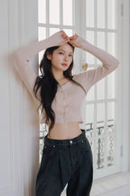 Pearl button rib knit tops