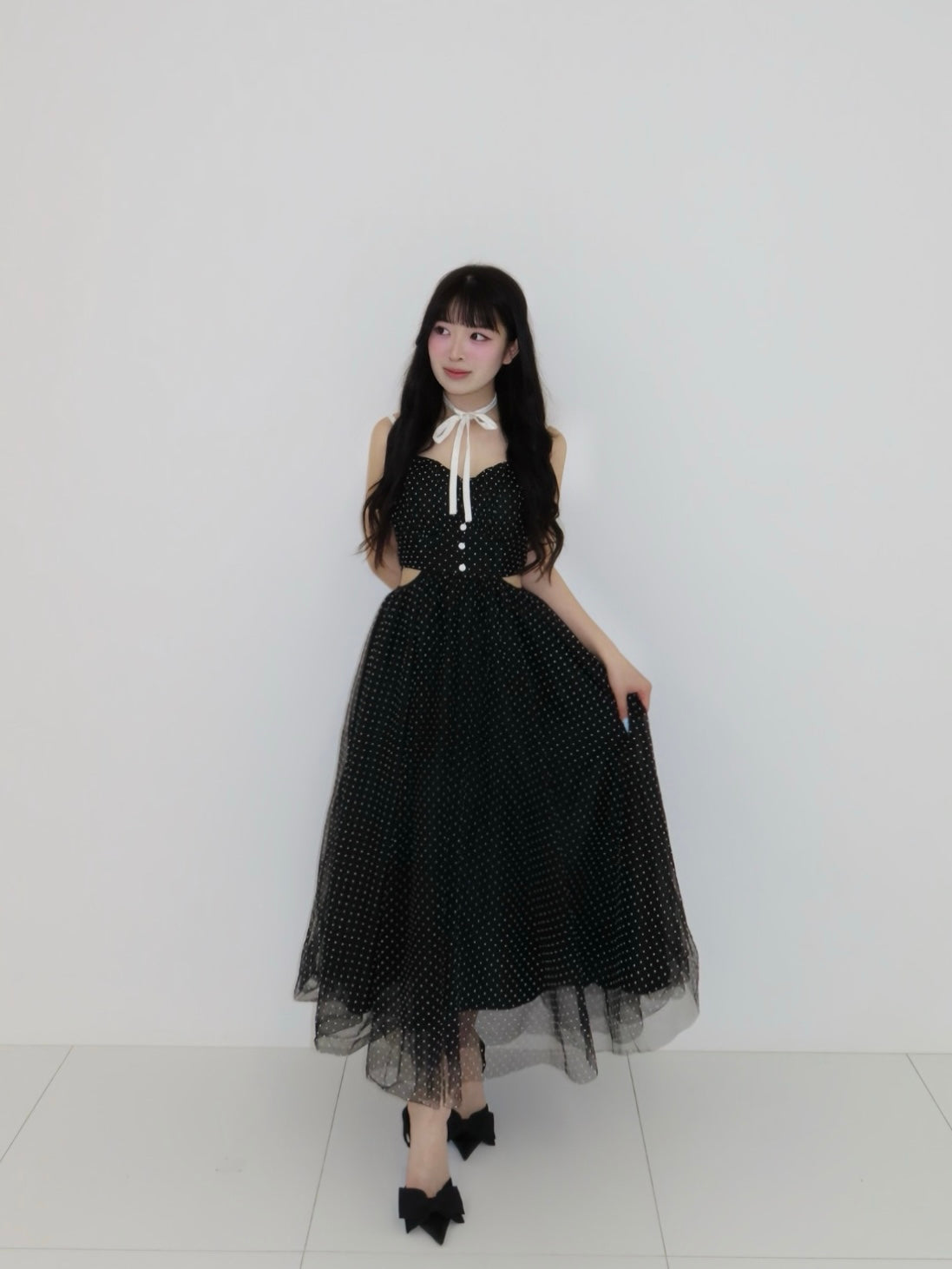 Dot tulle ribbon long dress – Treat Ürself