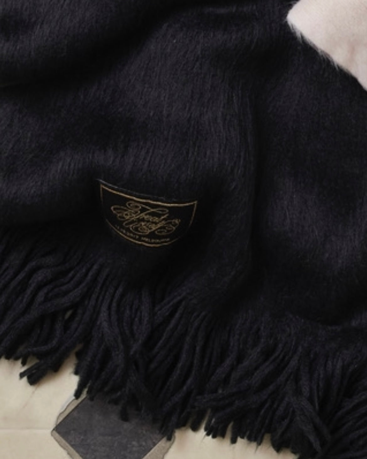 Treat Girl's muffler