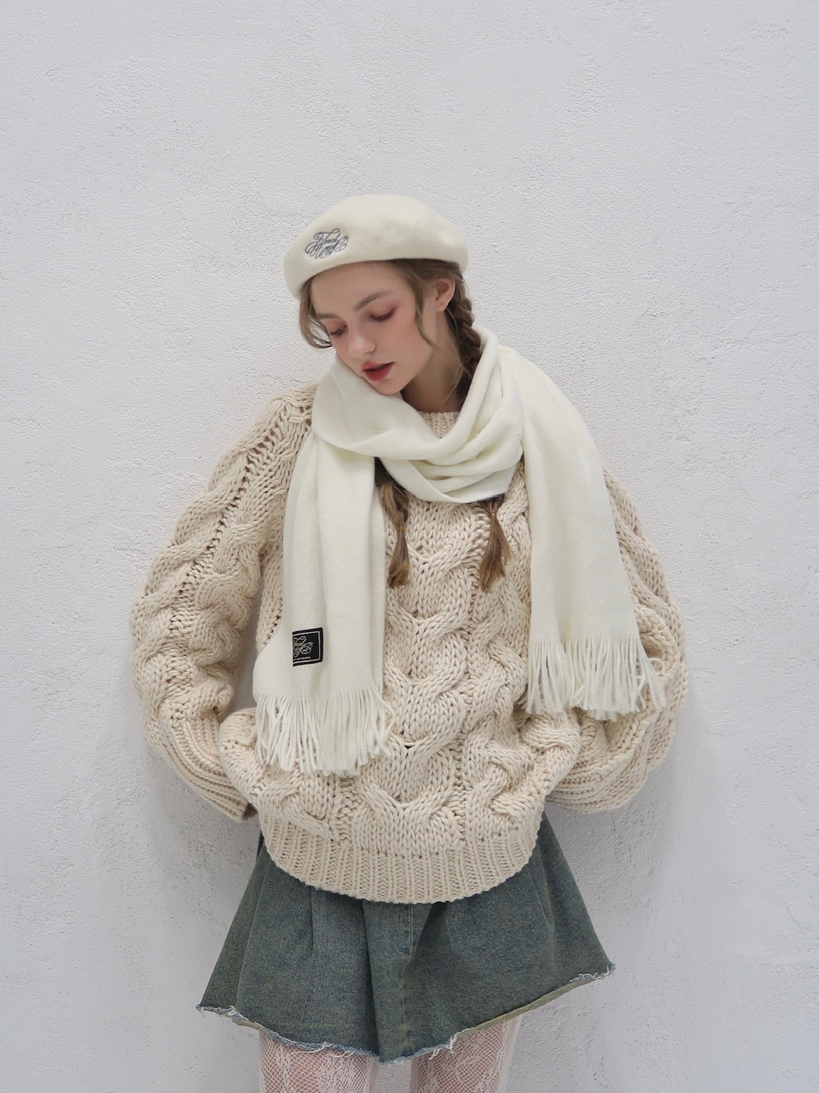 Treat Girl's muffler