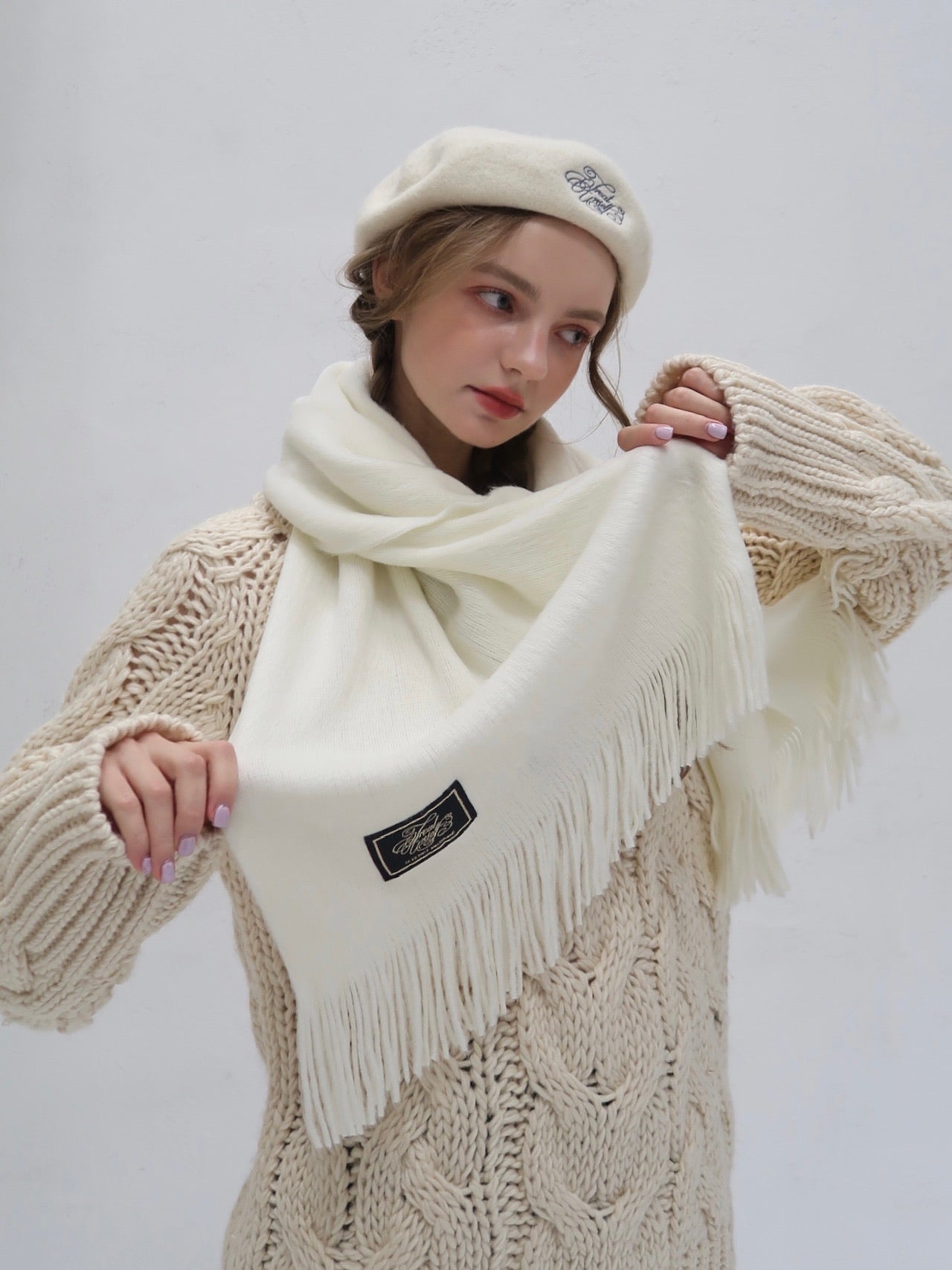 Treat Girl's muffler